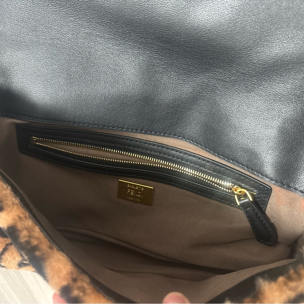 Fendi Shearling Vitello Dolce Marco FF baguette Bag - Picture 9 of 12